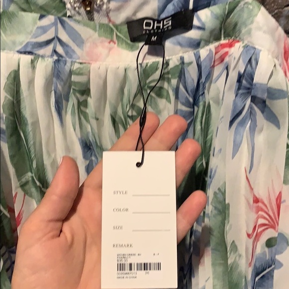 Pleated dress - Picture 3 of 5